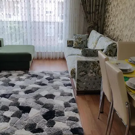 Zumrud Apartament *