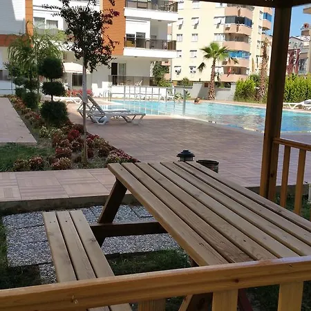 Apartament Zumrud Antalya