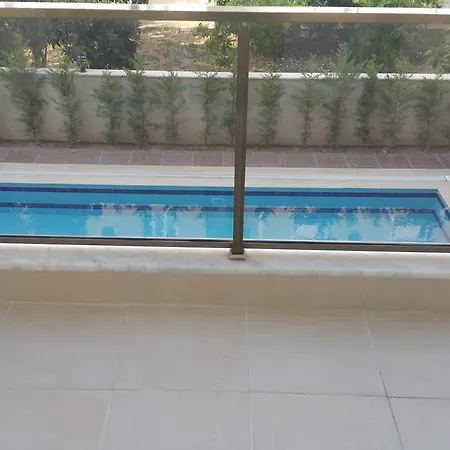 Apartament Zumrud *